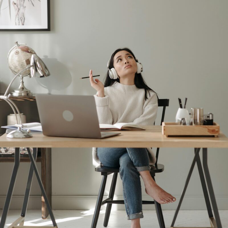 How to Create and Sell a Digital Product from Scratch